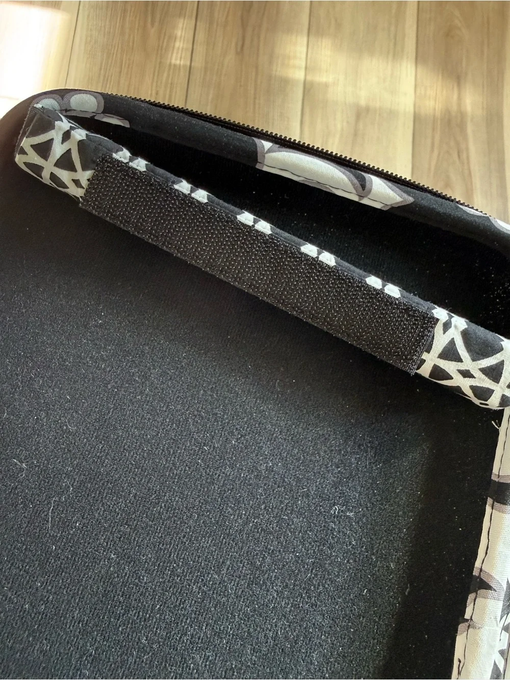 Vera Bradley Hard shell mini laptop/ipad case